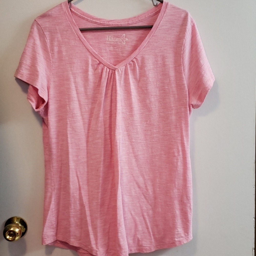Hanes tee shirt
